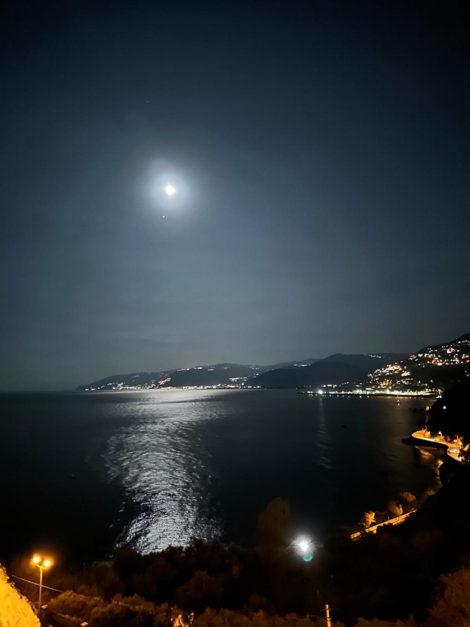 Ad Apartment Capo d'Orlando Luaran gambar
